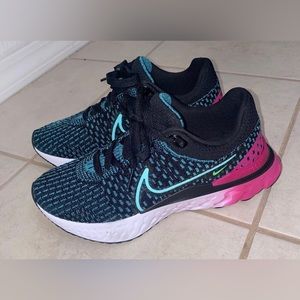 Womens Nike React Infinity Run FK 3 (Size 6)